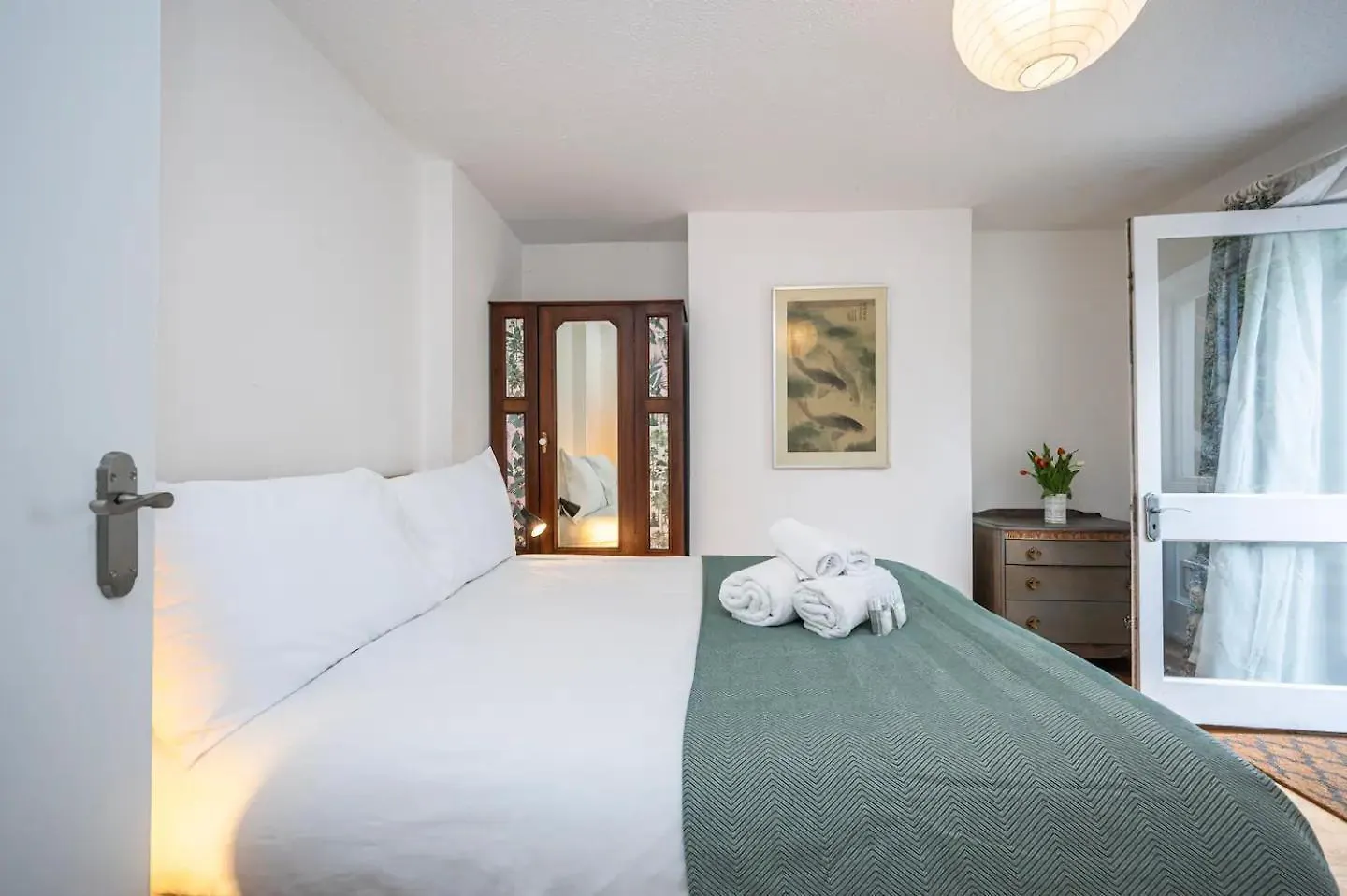 Spacious London Apartment 20Min To London Bridge Pass The Keys
